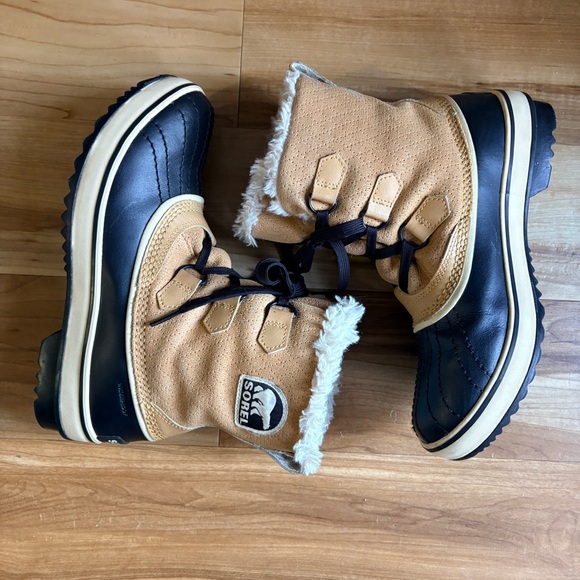 Sorel Tivoli Tan and Black Winter Boots size 8 - Picture 5 of 8